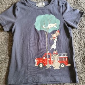 Cute tee!!